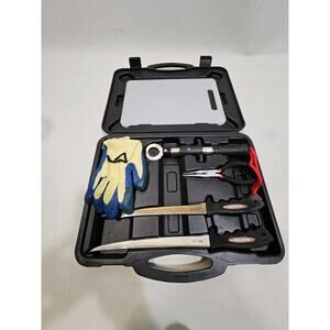 Bass Pro Shop 6 Piece Fillet Kit Hard Shell Case Sharp Fish Cleaning Kit